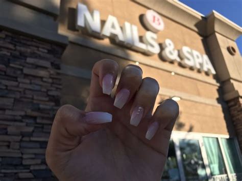 Bee Nails, Las Vegas, NV .